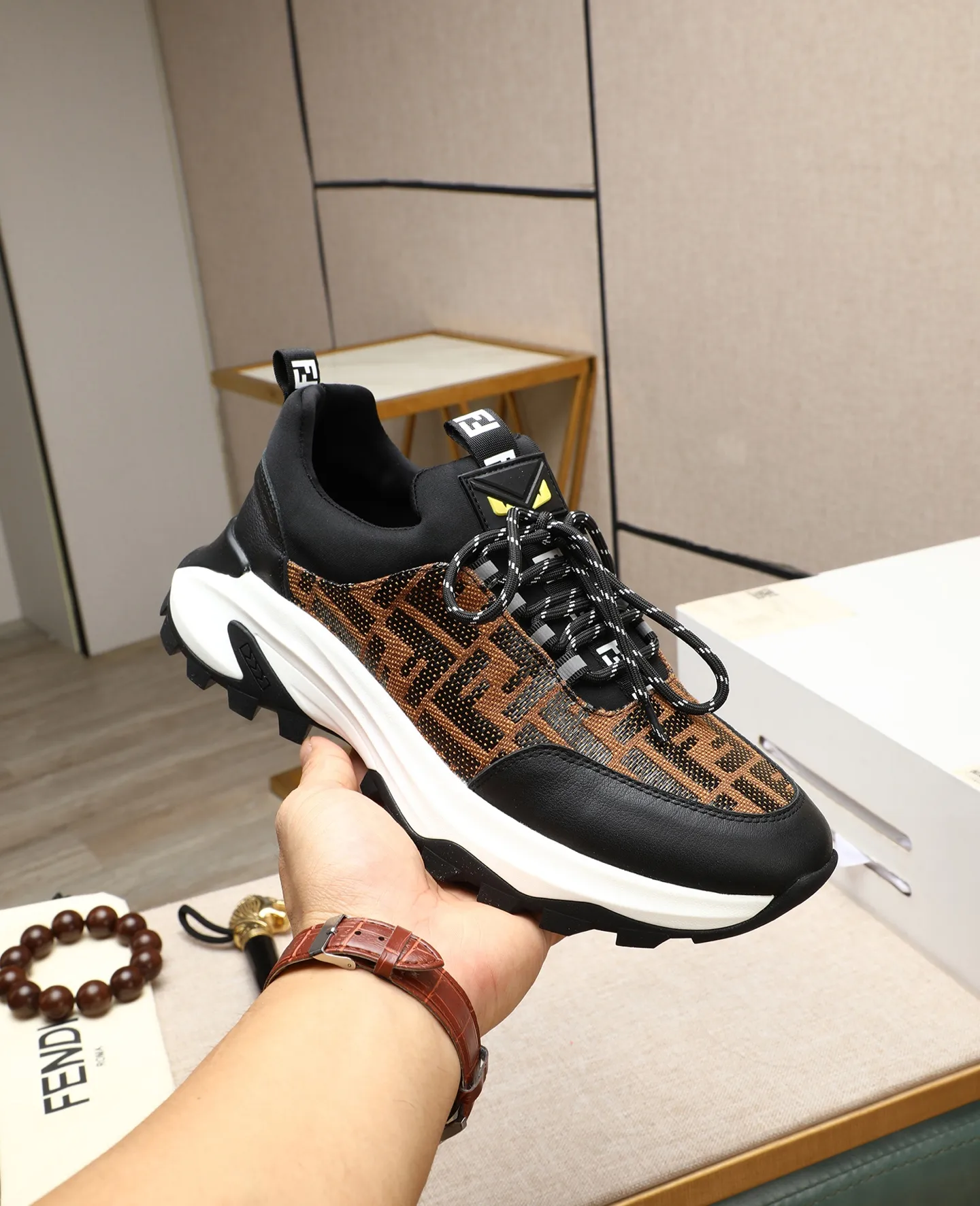 Men's shoes 💰460🕷🕷[FENDI] Fendi fashionable casual men's shoes 🇨🇳Original official website 1:1 model opening, new models are available first 💯Not high-profile but avant-garde, simple About low-key and fashionable, super versatile style 🌿 Made of original cowhide ➕ Pigskin lining 🎋 The version is comfortable on the feet, so rigorous for any small place, and the workmanship is first-class 🍍38-44 Large quantities in stock